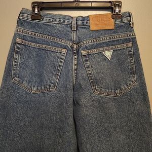 VTG 90's Guess jeans mid wash size 28